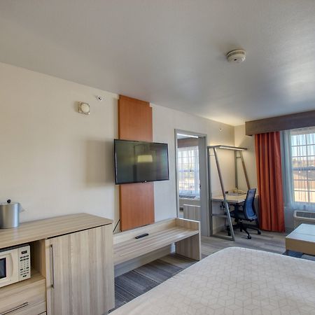 Holiday Inn Express Hotel & Suites Milwaukee Airport By Ihg Экстерьер фото