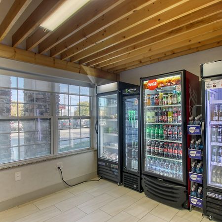 Holiday Inn Express Hotel & Suites Milwaukee Airport By Ihg Экстерьер фото