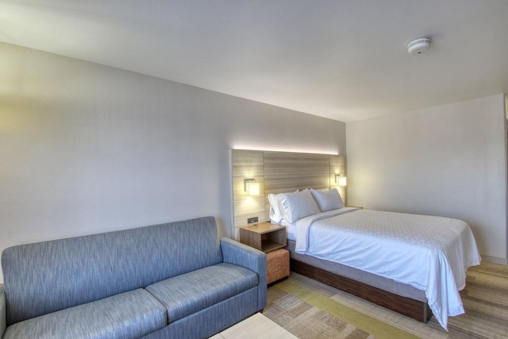 Holiday Inn Express Hotel & Suites Milwaukee Airport By Ihg Экстерьер фото
