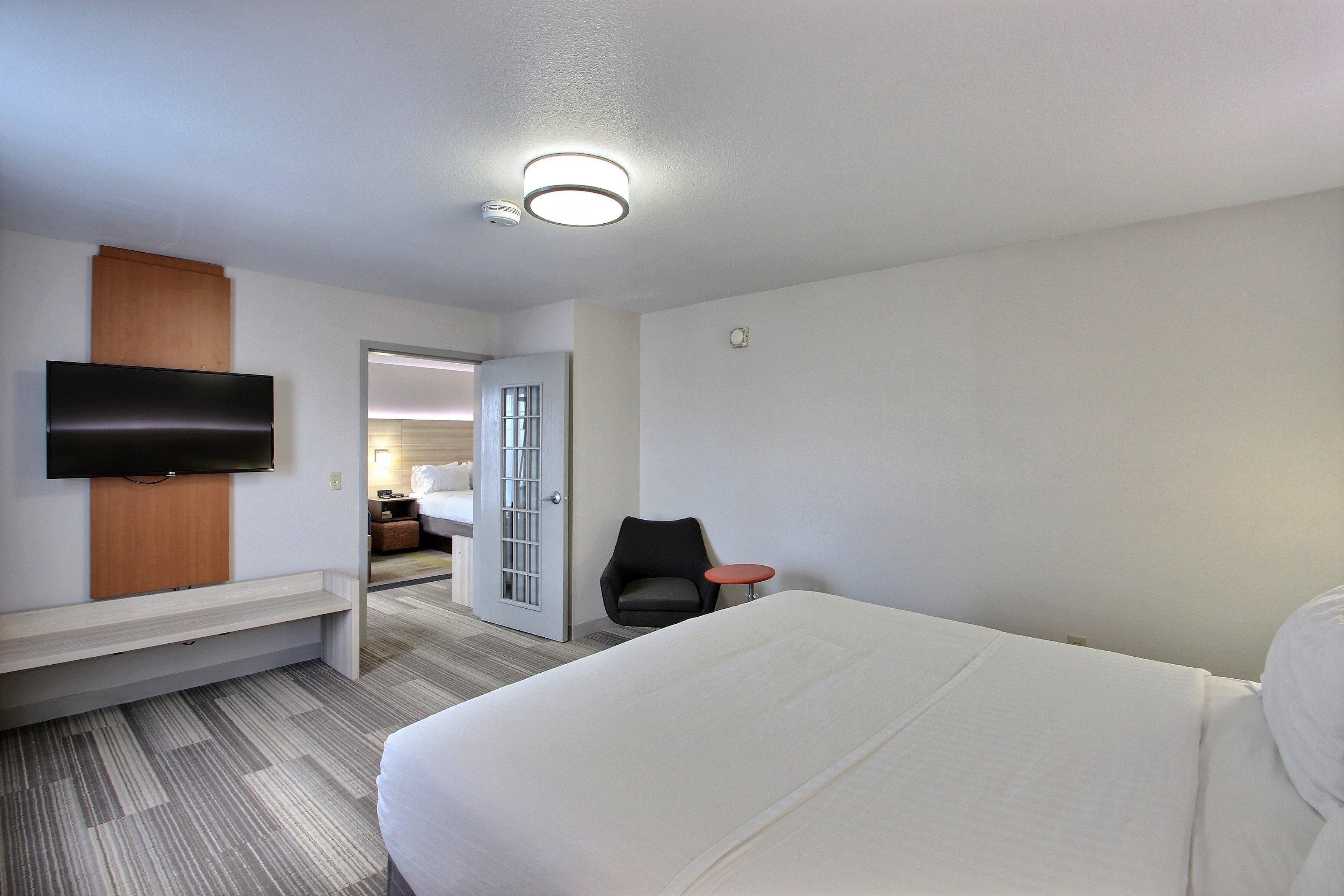 Holiday Inn Express Hotel & Suites Milwaukee Airport By Ihg Экстерьер фото