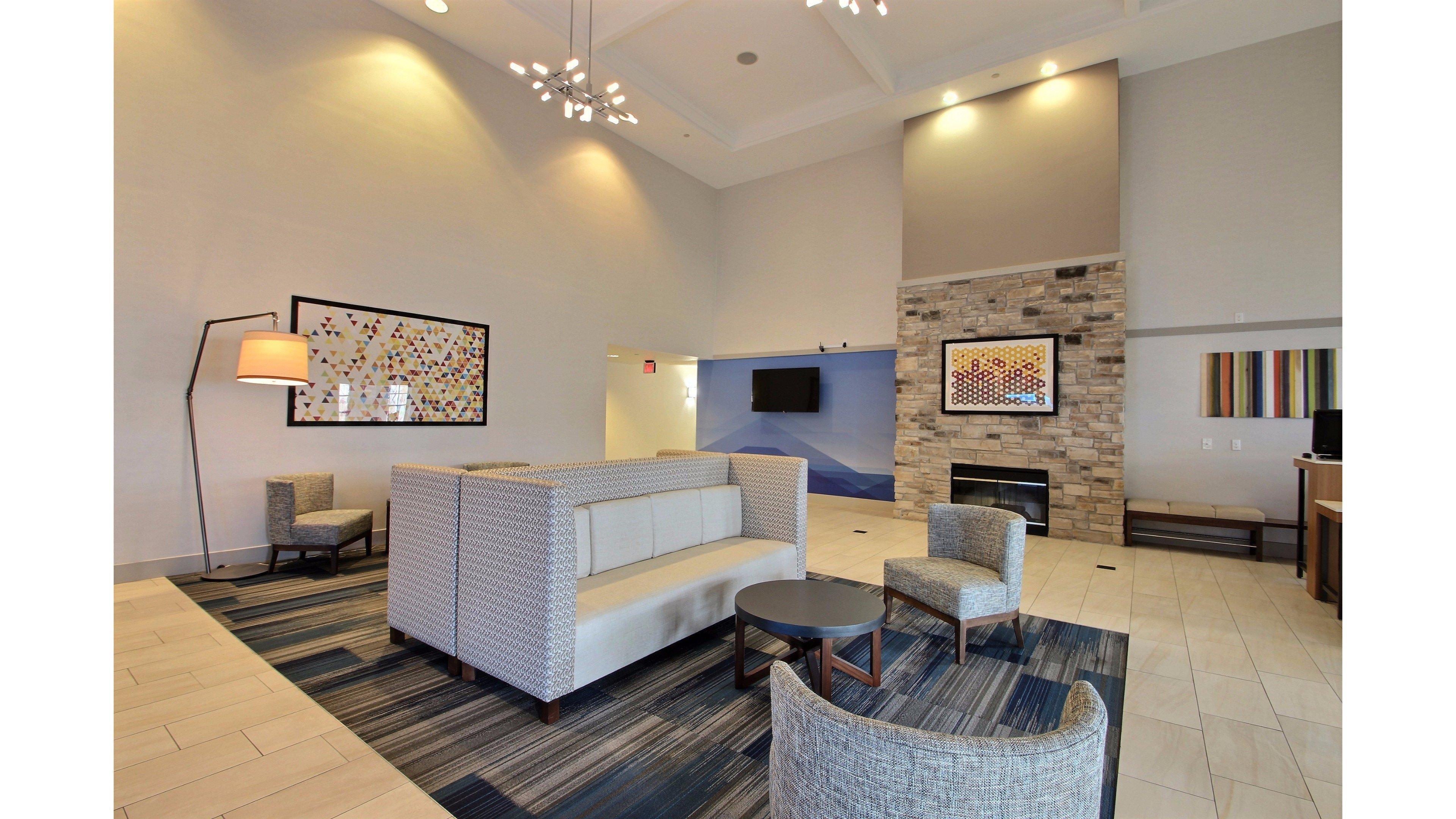 Holiday Inn Express Hotel & Suites Milwaukee Airport By Ihg Экстерьер фото