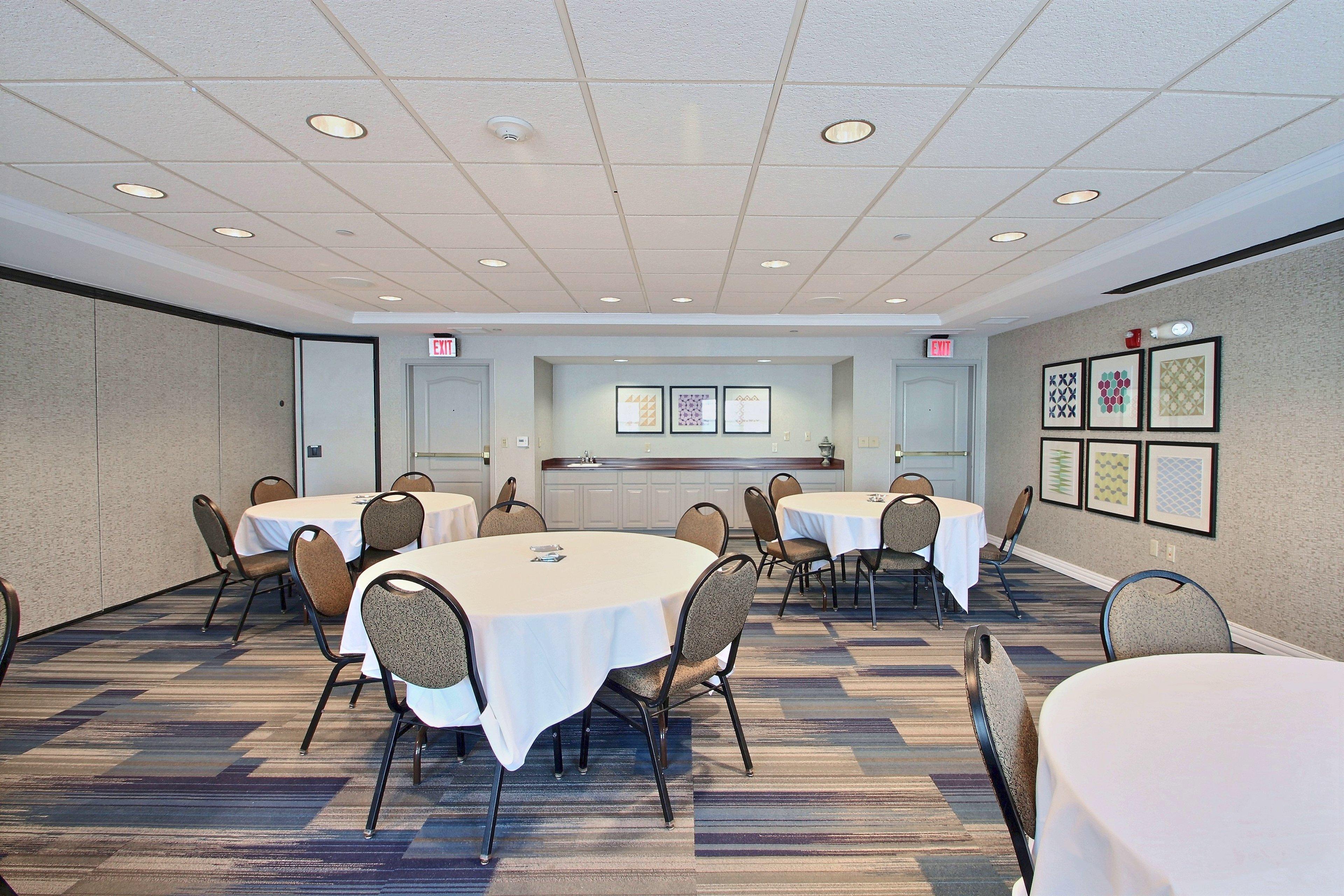 Holiday Inn Express Hotel & Suites Milwaukee Airport By Ihg Экстерьер фото